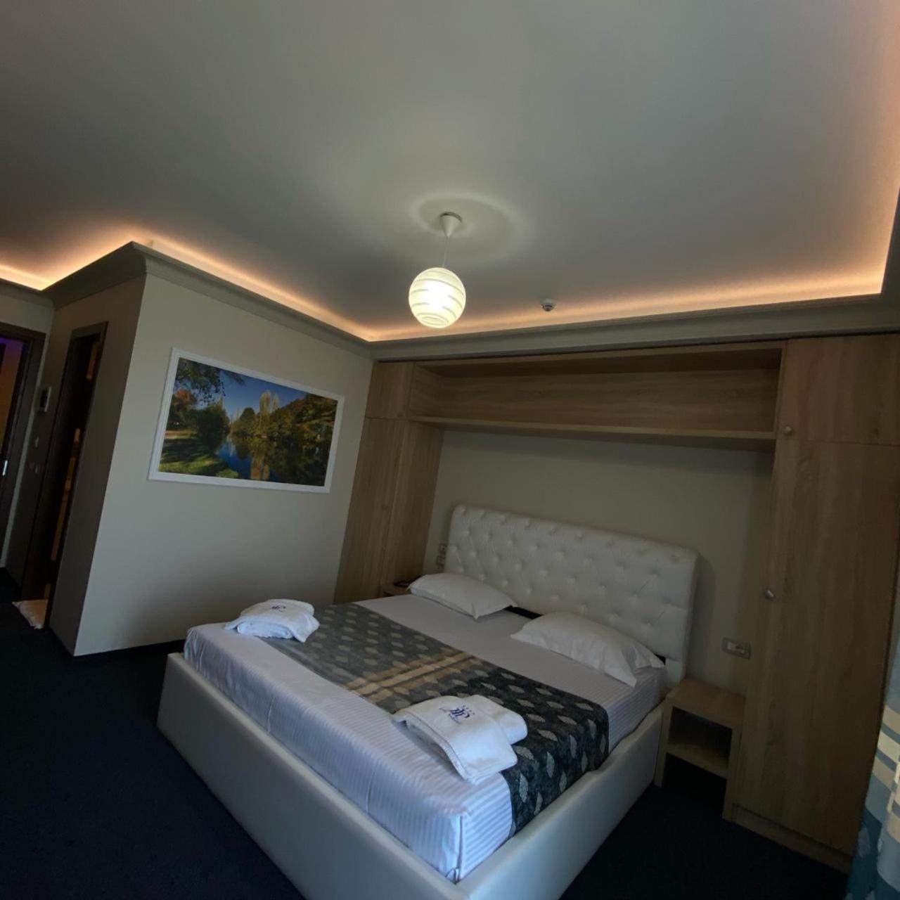 Hotel Pogradeci 2 Tushemisht Eksteriør billede